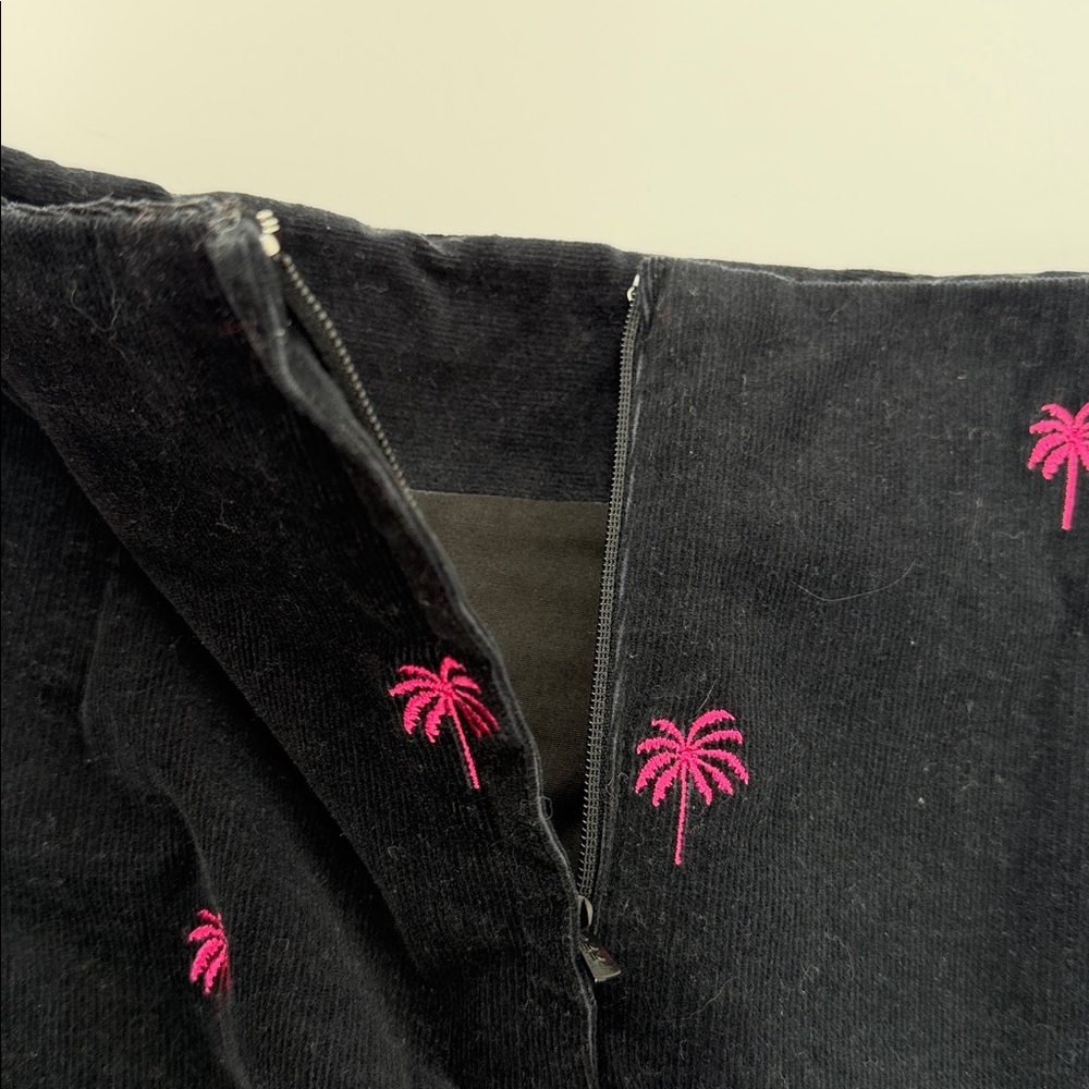 VTG Lilly Pulitzer Women’s Black Velour Pink Palm Short Skirt Sz 9 With Pockets - Picture 11 of 12